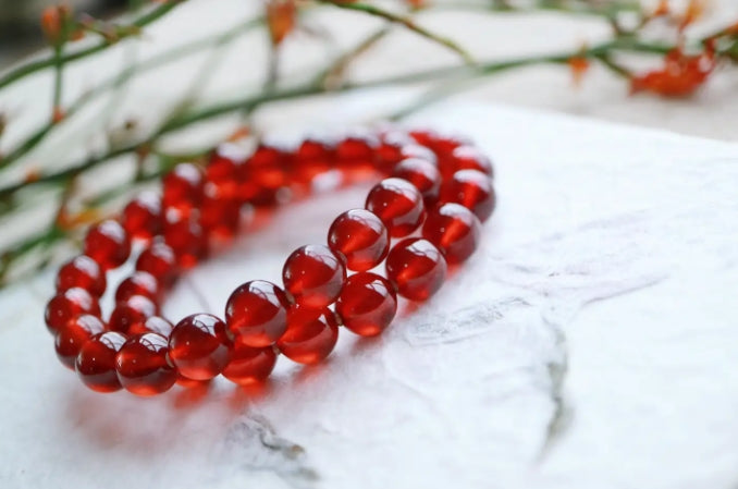 What-zodiac-sign-is-garnet-suitable-for-What-kind-of-people-are-garnets-suitable-for Buddha&Energy