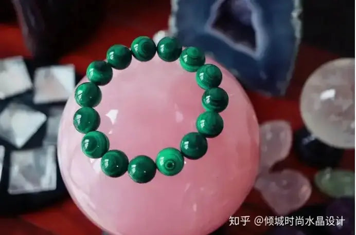 What-should-I-do-if-malachite-doesn-t-shine-How-to-clean-and-maintain-malachite-when-it-is-black Buddha&Energy