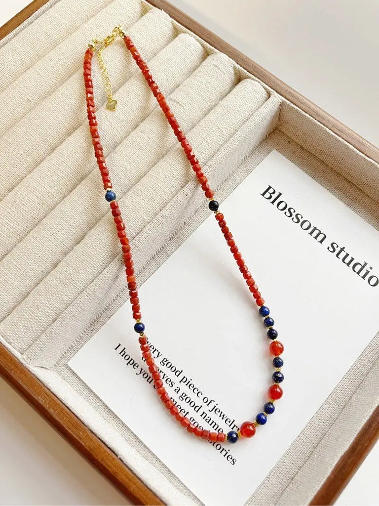 Blossom studio·Natural South Red Agate Laps Pauli Stitching Necklace｜Customized｜40+5 https://www.xiaohongshu.com/goods-detail/6582bec046743600016708da