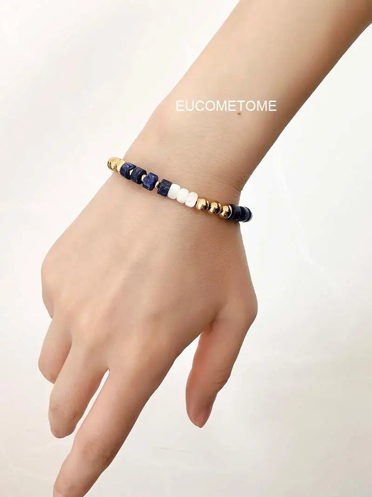 【Original】Modern City Green Gold Stone Bracelet https://www.xiaohongshu.com/goods-detail/64d5036066f130000109db7a