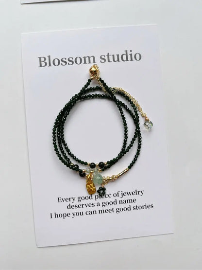Blossom studio·Grain of Rice Natural Stone Three-Ring Bracelet, multiple ways to wear · Brown https://www.xiaohongshu.com/goods-detail/655db3b454251d00016de4e7