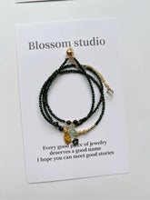 Load image into Gallery viewer, Blossom studio·Grain of Rice Natural Stone Three-Ring Bracelet, multiple ways to wear · Brown https://www.xiaohongshu.com/goods-detail/655db3b454251d00016de4e7