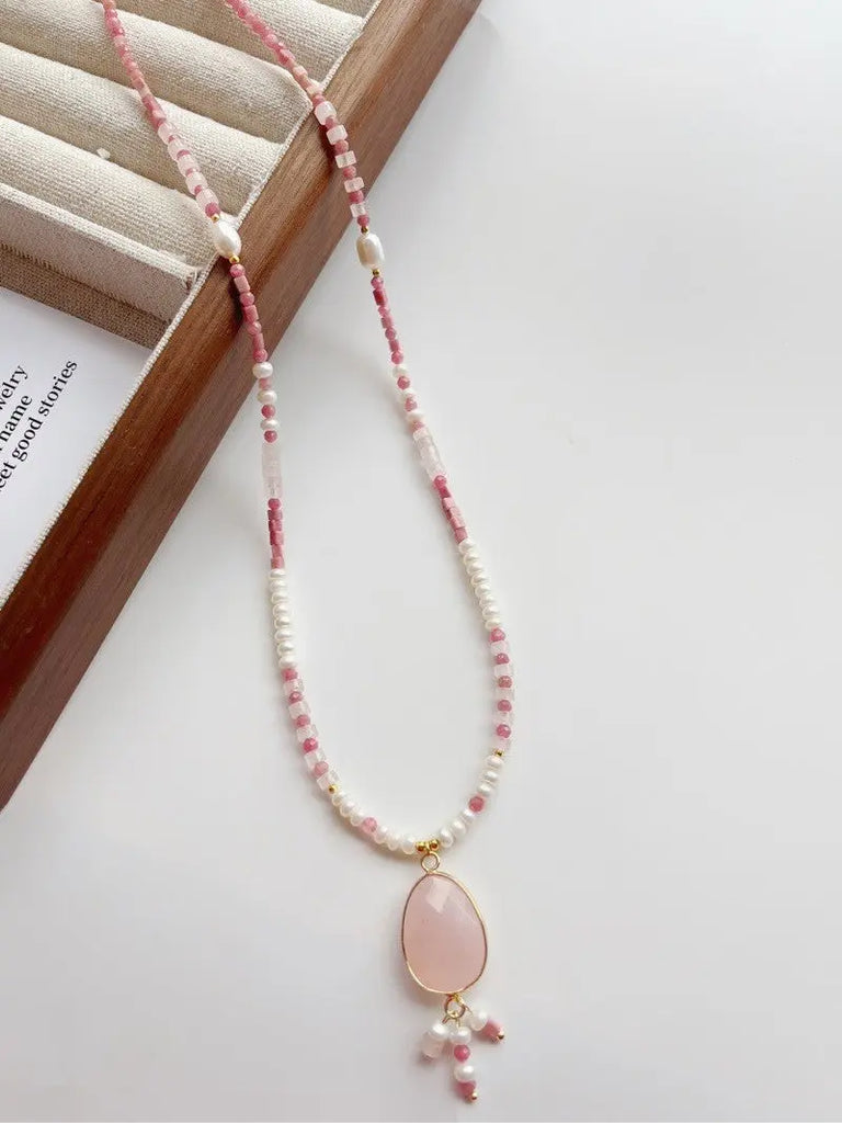 Blossom studio·925Sterling Silver Natural Stone Pearl Stitching Necklace｜50+cm|Customized · Necklace50+5 https://www.xiaohongshu.com/goods-detail/65c2eb4e840a140001de8008