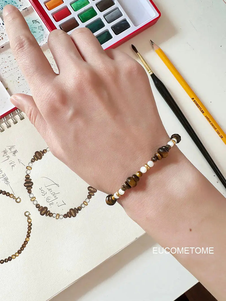 EUCOMETOME · 【Original】Good Luck｜Maillard Natural Tiger-Eye Bracelet · 18+2.5cmExtension Chain（Suitable15.5-17.5cmClean Hand Circumference https://www.xiaohongshu.com/goods-detail/655c342a60fa1b0001019cd1