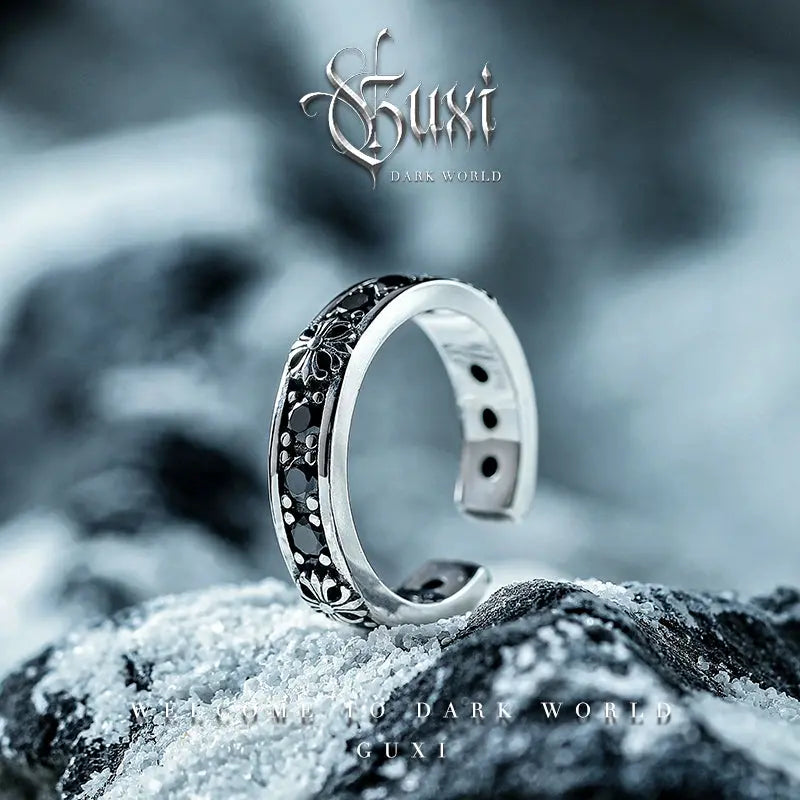 Fengshui Crystal Jewelry[Phantom of the Opera] Dark Style 925 Silver RFengshui Crystal Jewelry [Phantom of the Opera] Dark Style 925 Silver Ring Boys Advanced Sense Ring Niche Design Simple Personality
Material: SilverMaterial: 925 silBuddha&EnergyBuddha&EnergyFengshui Crystal Jewelry[Phantom