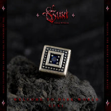 Load image into Gallery viewer, Fengshui Crystal Jewelry[Star] Vintage Style French Retro Square 925 SFengshui Crystal Jewelry[Star] Vintage Style French Retro Square 925 Silver Stud Earrings Men&#39;s High-Grade Simple
Material: SilverMaterial: 925 silverPattern: GeometBuddha&amp;EnergyBuddha&amp;EnergyFengshui Crystal Jewelry[Star] Vintage Style French Retro Square 925 Silver Stud Earrings Men&#39;