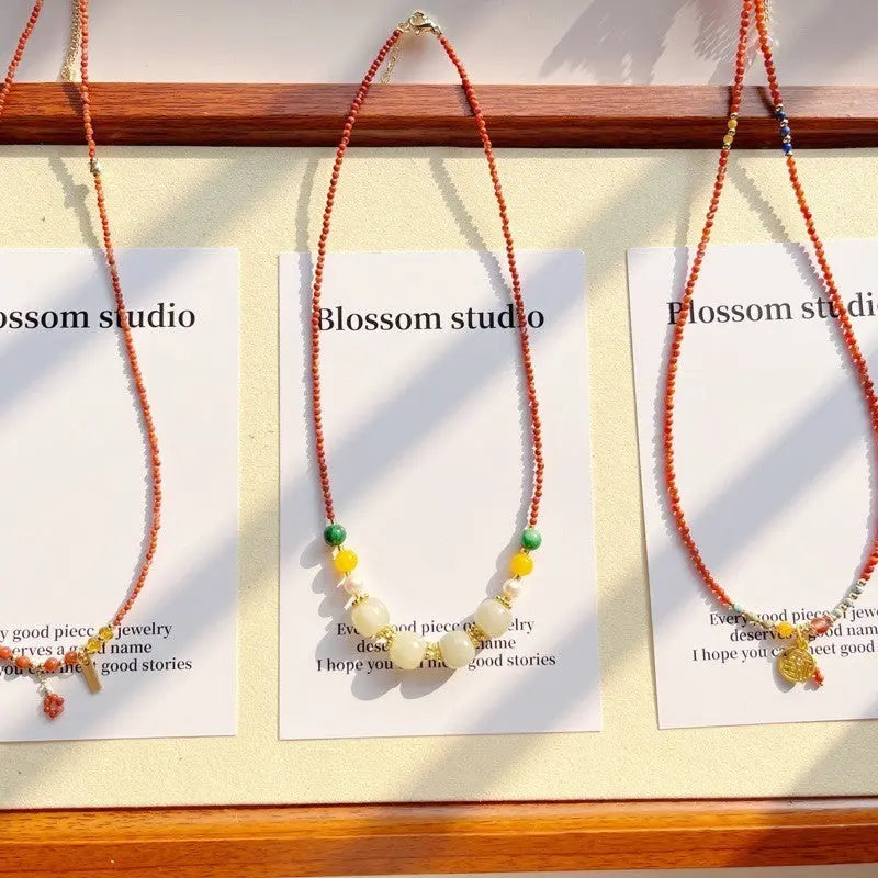 Blossom studio·National Style Median Jade South Red Natural Stone Stitching Necklace｜40+5 · Red https://www.xiaohongshu.com/goods-detail/65a1035dff7b51000129678c