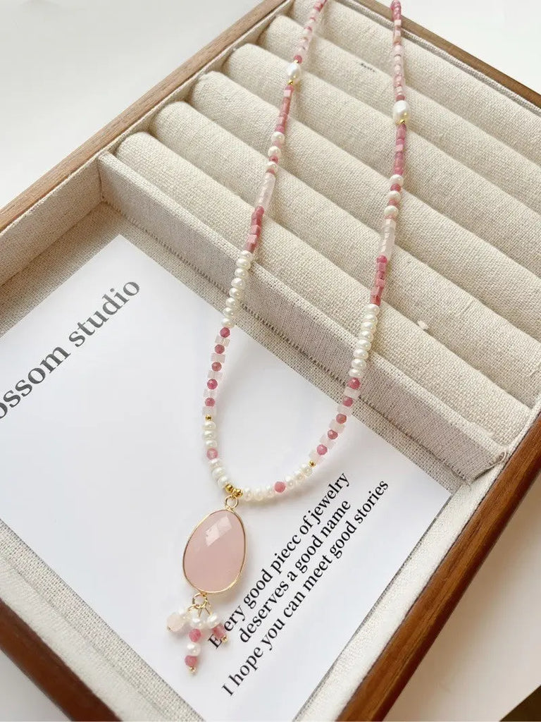 Blossom studio·925Sterling Silver Natural Stone Pearl Stitching Necklace｜50+cm|Customized · Necklace50+5 https://www.xiaohongshu.com/goods-detail/65c2eb4e840a140001de8008