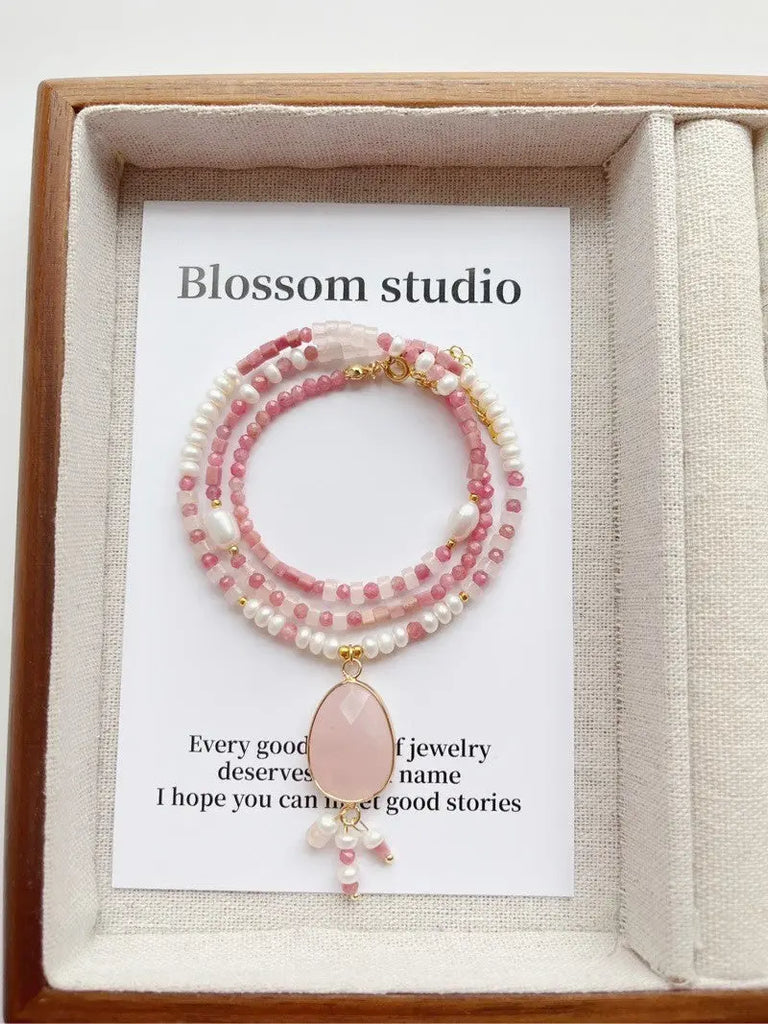 Blossom studio·925Sterling Silver Natural Stone Pearl Stitching Necklace｜50+cm|Customized · Necklace50+5 https://www.xiaohongshu.com/goods-detail/65c2eb4e840a140001de8008