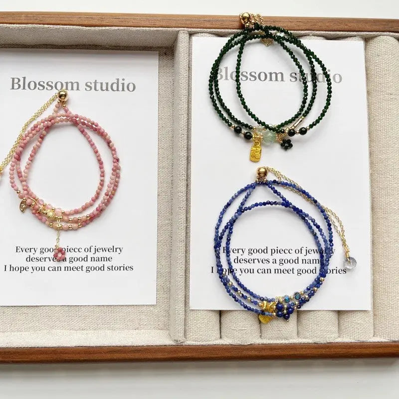 Blossom studio·Grain of Rice Natural Stone Three-Ring Bracelet, multiple ways to wear · Brown https://www.xiaohongshu.com/goods-detail/655db3b454251d00016de4e7