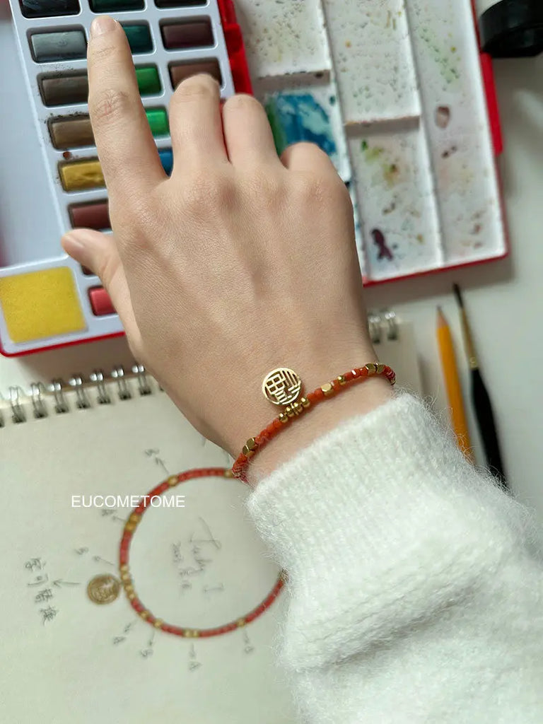 EUCOMETOME · 【Original】Get What You Want｜Natural South Red Agate Bracelet · “Le”， Enjoy Life 18+2.5cmExtension Chain（Suitable for Cleaning Hand Circumference16-17.5cm） https://www.xiaohongshu.com/goods-detail/6598d92418def20001c6d981