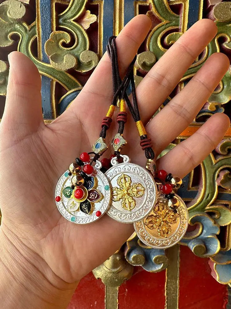 Tibetan six-character mantra key buckleTibetan six-character mantra key buckle
Tibetan Characteristic Folk Body Protection Hanging Ornaments Colorful Six-character Manure Hanging Ornaments for the Year ofBuddha EnergyBuddha&EnergyTibetan Characteristic Folk Body Protection Hanging Ornaments Colorful