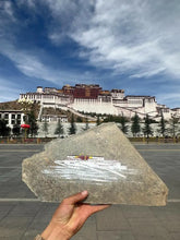 Load image into Gallery viewer, Hand-painted Tibetan Potaba Palace,  and other themesOriginal stone flakes hand-painted Potaba Palace ornamentsThis is a Tibetan folk painter in Lhasa who uses Mani stone flakes as materials.The painted Potaba Palace, Buddha EnergyBuddha&amp;EnergyOriginal Stone Hand-painted Tibet Potala Palace Mani Stone Painted Art Ornaments Gang Rinpozi