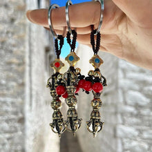 Load image into Gallery viewer, Six-word mantra key chainFive-strand vara key chainThis vara Doree key chain is a characteristic handicraft of Bark hor Street in TibetGifts, small and exquisite, with a six-character mantraBuddha EnergyBuddha&amp;Energy-character True Words Keychain Key Hanging Jewelry