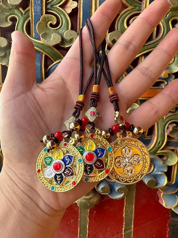 Tibetan six-character mantra key buckleTibetan six-character mantra key buckle
Tibetan Characteristic Folk Body Protection Hanging Ornaments Colorful Six-character Manure Hanging Ornaments for the Year ofBuddha EnergyBuddha&EnergyTibetan Characteristic Folk Body Protection Hanging Ornaments Colorful