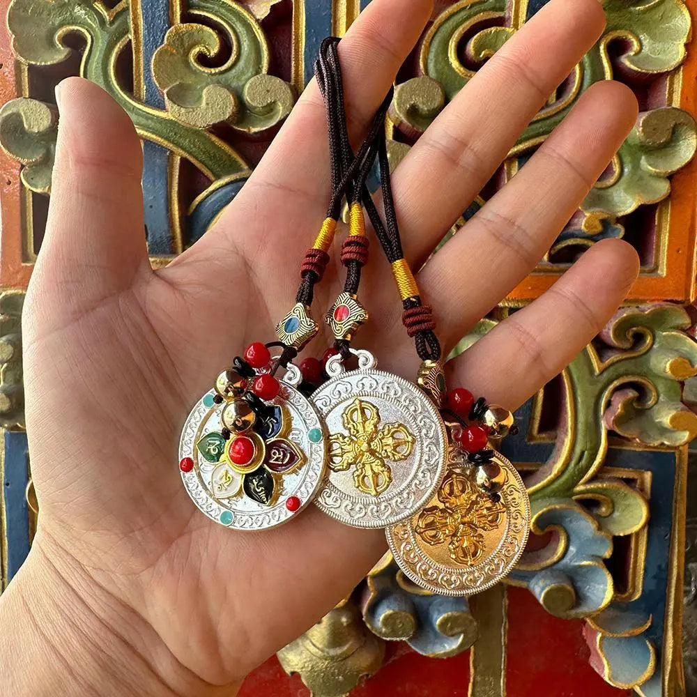 Tibetan six-character mantra key buckleTibetan six-character mantra key buckle
Tibetan Characteristic Folk Body Protection Hanging Ornaments Colorful Six-character Manure Hanging Ornaments for the Year ofBuddha EnergyBuddha&EnergyTibetan Characteristic Folk Body Protection Hanging Ornaments Colorful